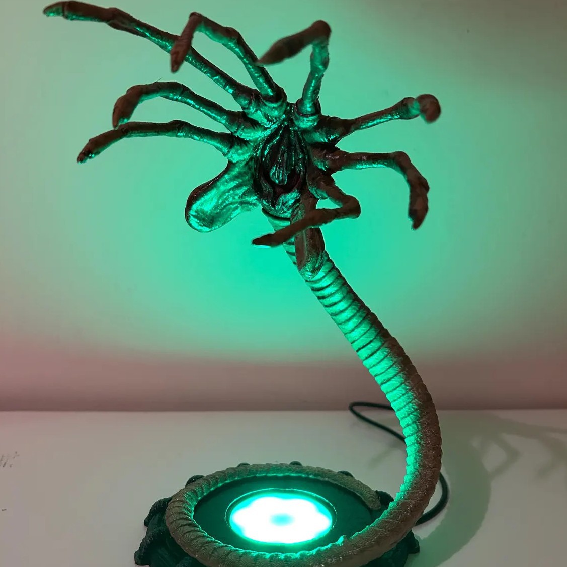 Alien Facehugger Lamp Nightlig - Lighting Decor Ideas recension och pris