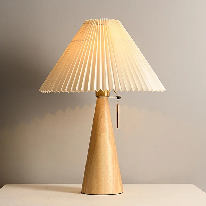 Retro Pleated Table Lamp Nordi - Decor Lighting Table Lamps recension och pris